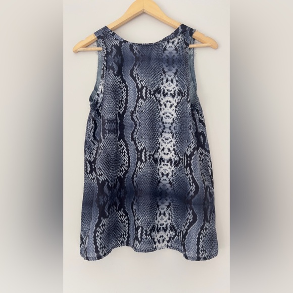 Snakes Printed Tank (SEASON SALES❣️🎄) - Picture 2 of 3